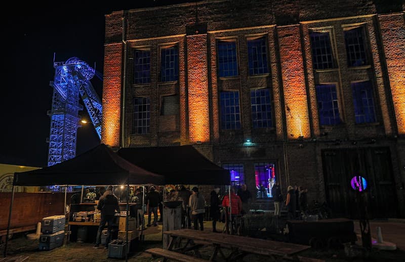 Vinylcafe "schwarzes Gold"